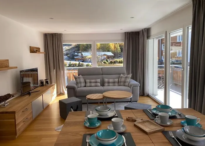 Luxury Romaine 1st Floor Apartment