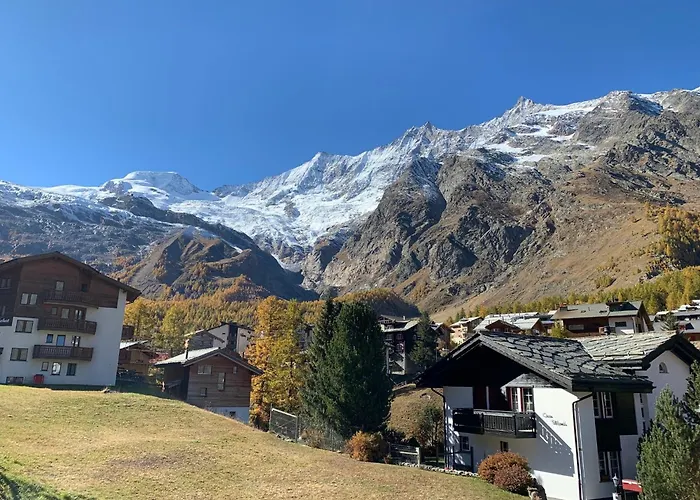 Luxury Romaine 1st Floor Apartment *