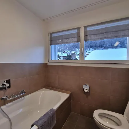 Luxury Romaine 1st Floor Apartment
